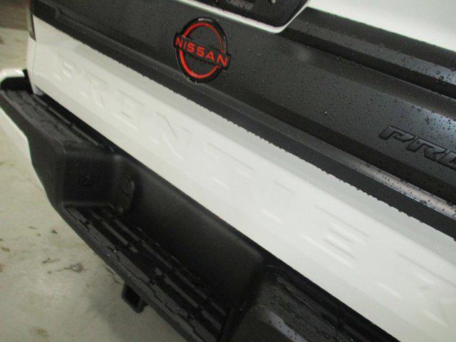 2025 Nissan Frontier Crew Cab PRO-4X 4x4