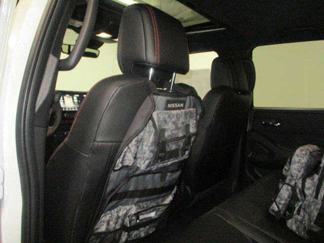 2025 Nissan Frontier Crew Cab PRO-4X 4x4