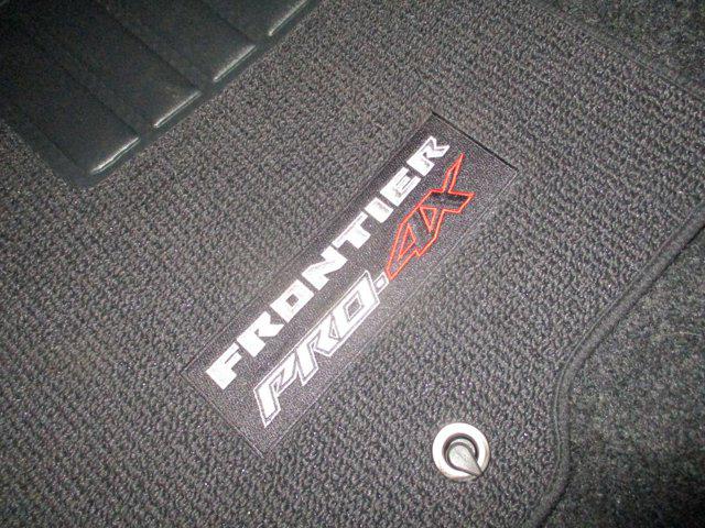 2025 Nissan Frontier Crew Cab PRO-4X 4x4