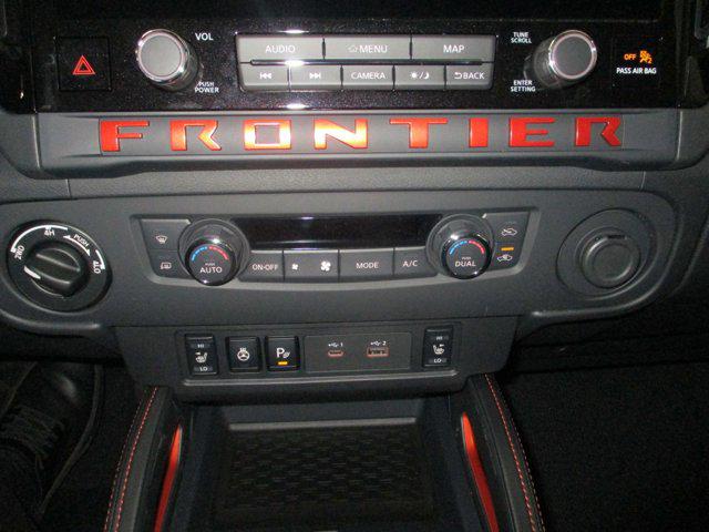 2025 Nissan Frontier Crew Cab PRO-4X 4x4
