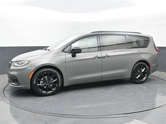 2025 Chrysler Pacifica PACIFICA LIMITED