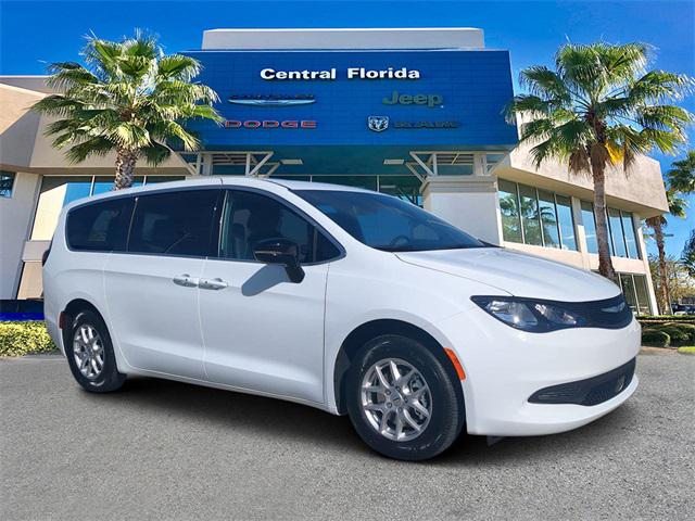 2025 Chrysler Voyager VOYAGER