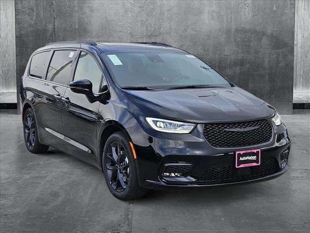 2025 Chrysler Pacifica PACIFICA LIMITED