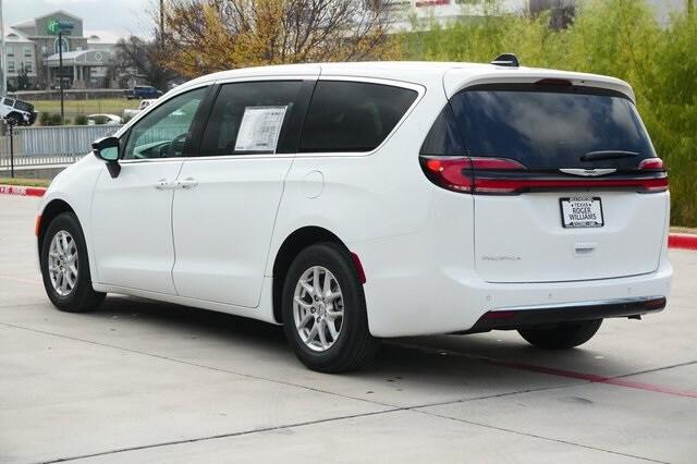 2025 Chrysler Pacifica PACIFICA SELECT