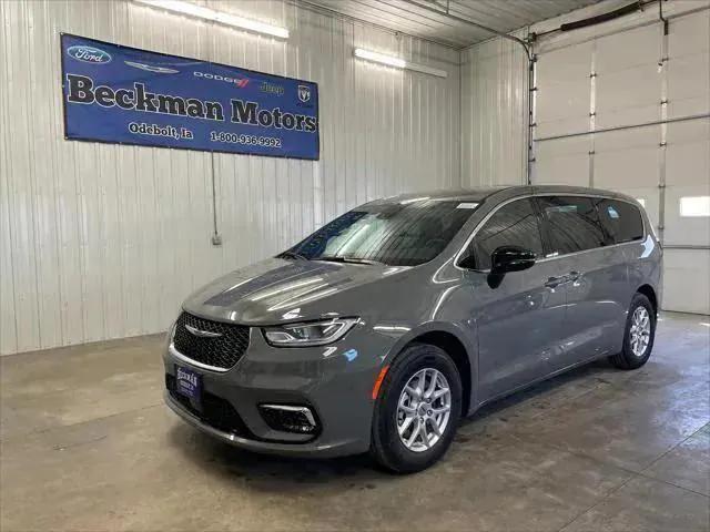 2025 Chrysler Pacifica PACIFICA SELECT