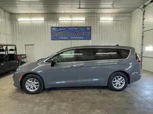 2025 Chrysler Pacifica PACIFICA SELECT