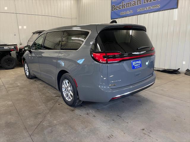 2025 Chrysler Pacifica PACIFICA SELECT