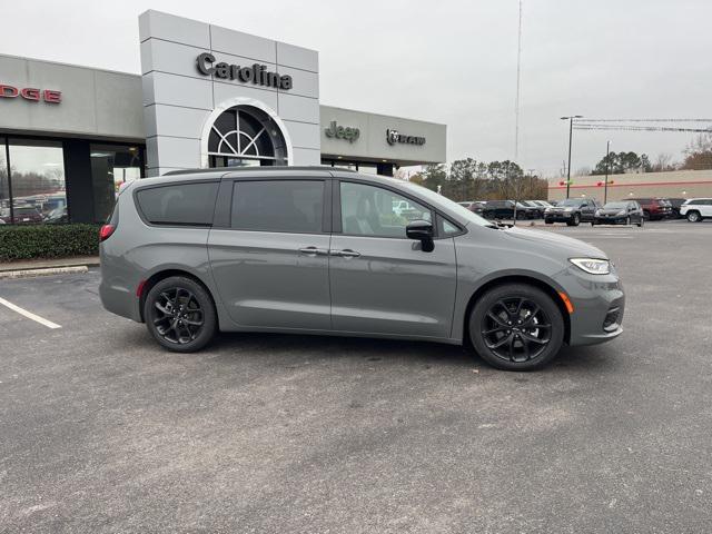 2025 Chrysler Pacifica PACIFICA LIMITED