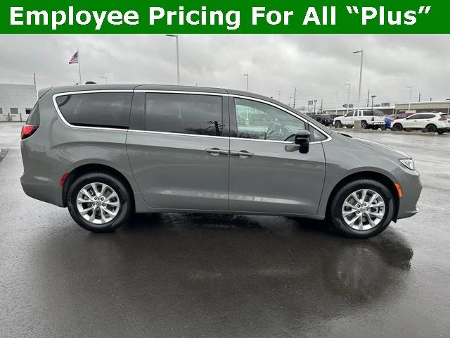 2025 Chrysler Pacifica PACIFICA SELECT AWD