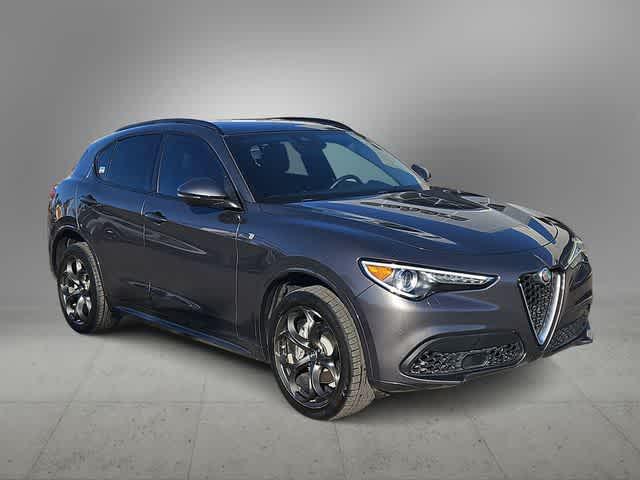 2022 Alfa Romeo Stelvio Ti AWD