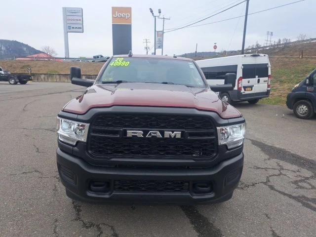 2020 RAM 2500 Tradesman Crew Cab 4X4 64 Box