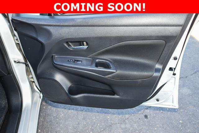2021 Nissan Versa SV Xtronic CVT
