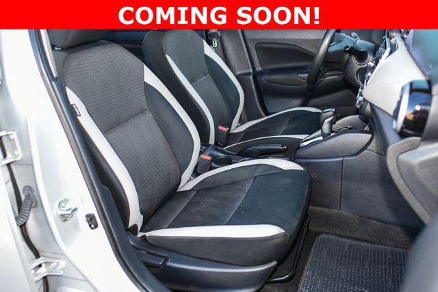 2021 Nissan Versa SV Xtronic CVT
