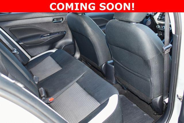 2021 Nissan Versa SV Xtronic CVT