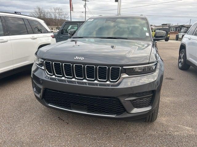 2025 Jeep Grand Cherokee GRAND CHEROKEE LAREDO X 4X4