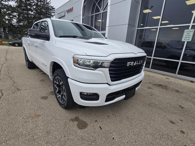 2025 RAM Ram 1500 RAM 1500 LARAMIE CREW CAB 4X4 57 BOX