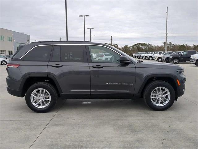 2025 Jeep Grand Cherokee GRAND CHEROKEE LAREDO X 4X2