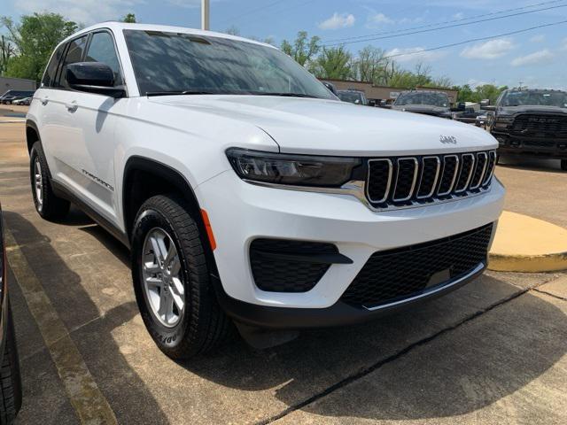 2025 Jeep Grand Cherokee GRAND CHEROKEE LAREDO 4X2