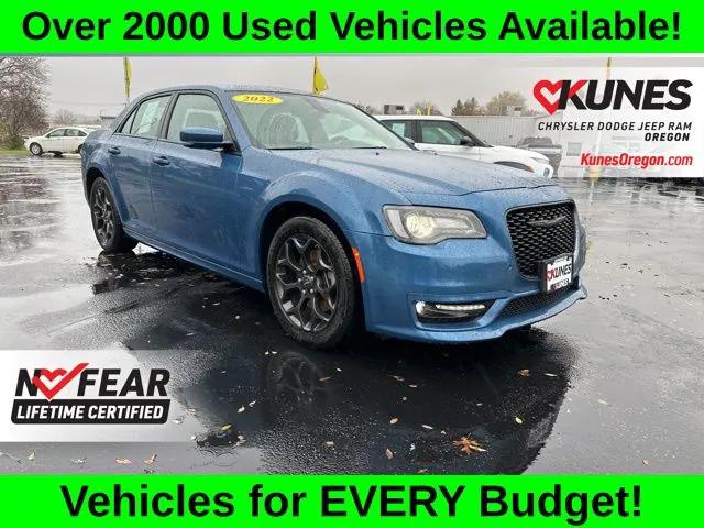 2022 Chrysler 300 Touring L AWD