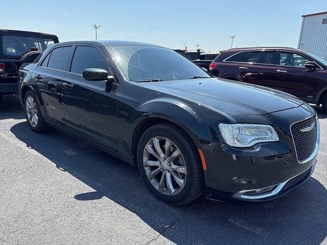 2016 Chrysler 300 Limited