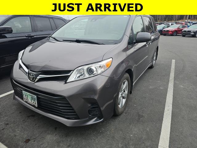 2019 Toyota Sienna LE 8 Passenger