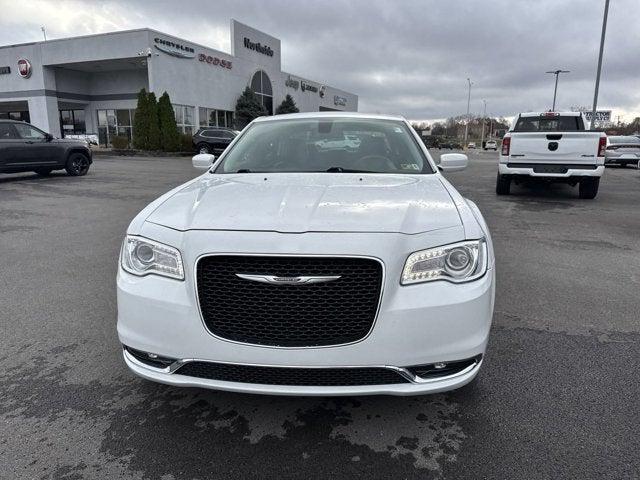 2017 Chrysler 300 Limited AWD