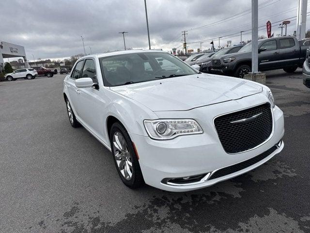 2017 Chrysler 300 Limited AWD