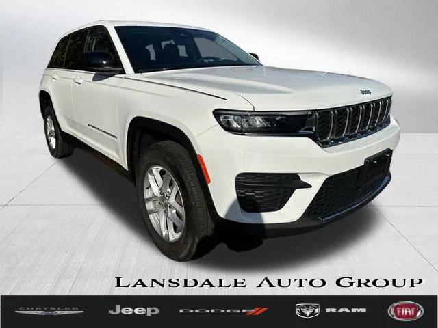 2023 Jeep Grand Cherokee Laredo X 4x2