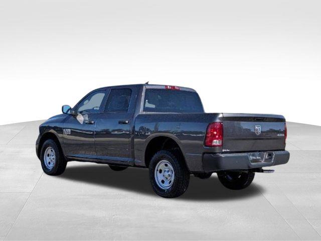 2024 RAM Ram 1500 Classic RAM 1500 CLASSIC TRADESMAN CREW CAB 4X4 57 BOX