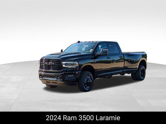 2024 RAM Ram 3500 RAM 3500 LARAMIE CREW CAB 4X4 8 BOX