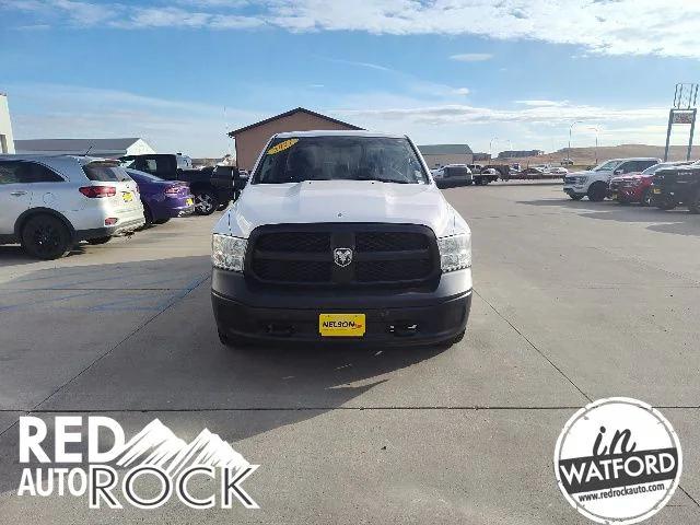 2022 RAM 1500 Classic Tradesman Crew Cab 4x4 64 Box