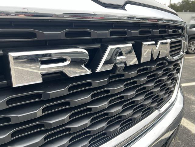 2025 RAM Ram 1500 RAM 1500 BIG HORN CREW CAB 4X2 57 BOX