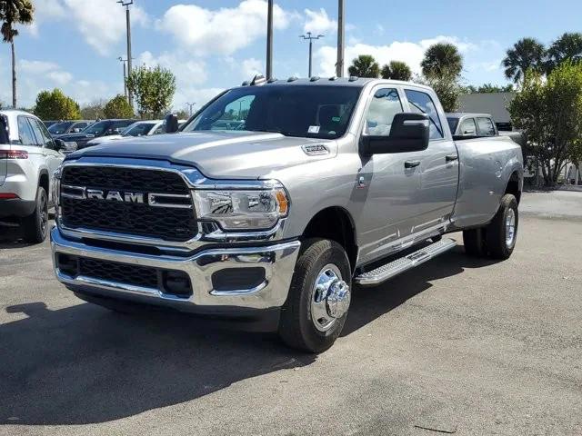 2024 RAM Ram 3500 RAM 3500 TRADESMAN CREW CAB 4X4 8 BOX