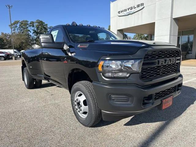 2024 RAM Ram 3500 RAM 3500 TRADESMAN REGULAR CAB 4X4 8 BOX