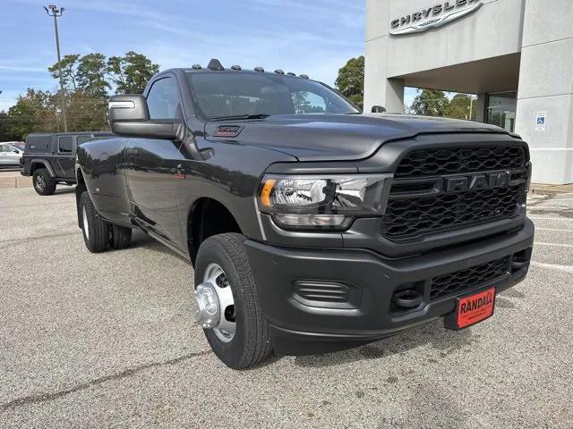 2024 RAM Ram 3500 RAM 3500 TRADESMAN REGULAR CAB 4X4 8 BOX