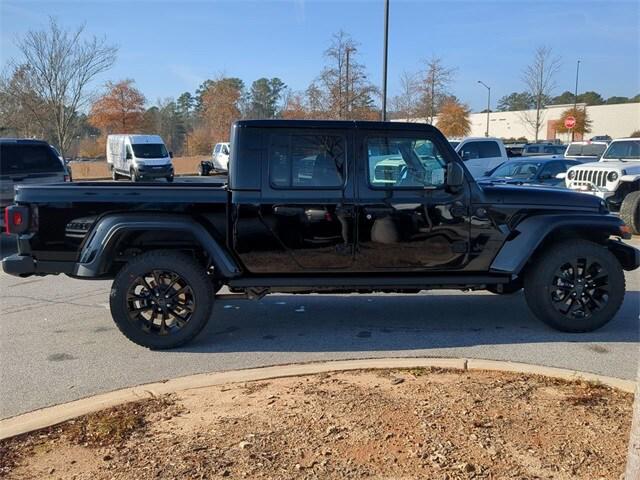 2025 Jeep Gladiator GLADIATOR NIGHTHAWK 4X4