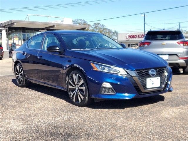 2022 Nissan Altima SR FWD