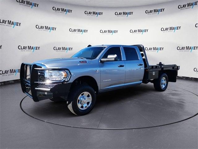 2022 RAM 3500 Tradesman Crew Cab 4x4 8 Box