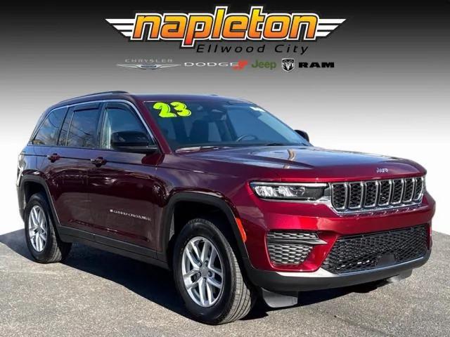 2023 Jeep Grand Cherokee Laredo 4x4