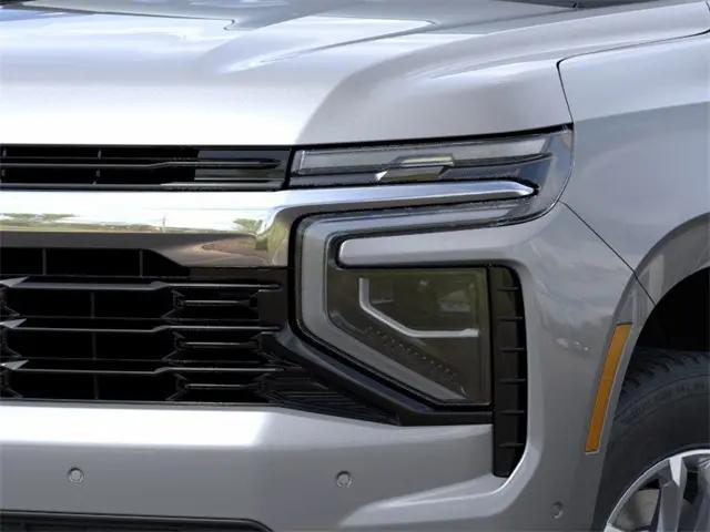 2025 Chevrolet Suburban 4WD LS