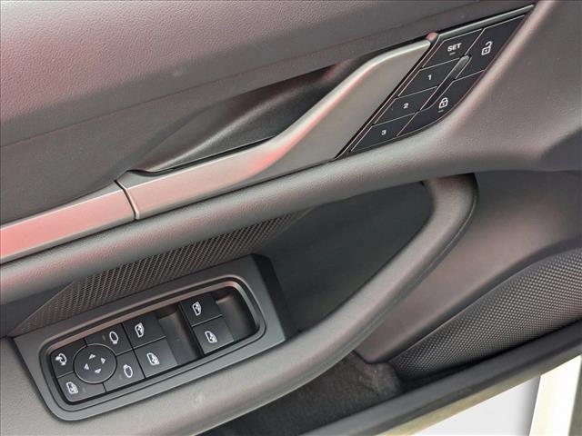 2025 Porsche Taycan 4S