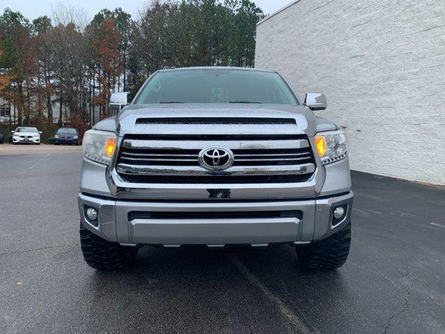 2017 Toyota Tundra SR5 5.7L V8