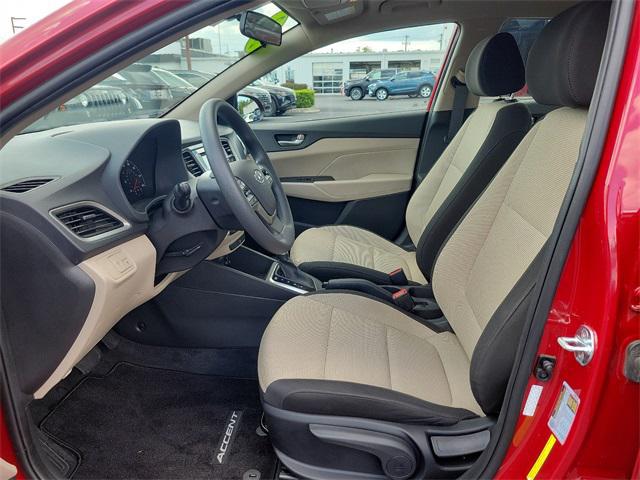 2022 Hyundai Accent SE