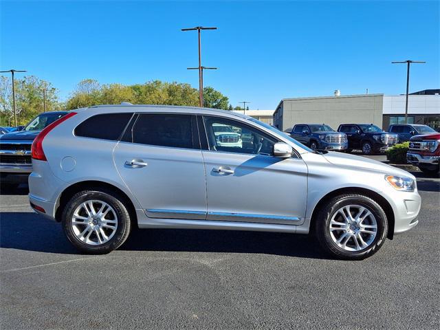 2016 Volvo XC60 T5 Drive-E Premier