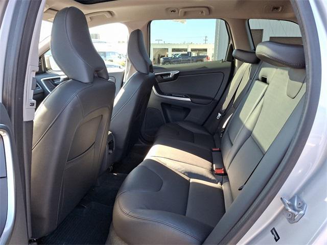 2016 Volvo XC60 T5 Drive-E Premier