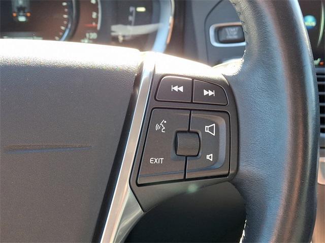 2016 Volvo XC60 T5 Drive-E Premier