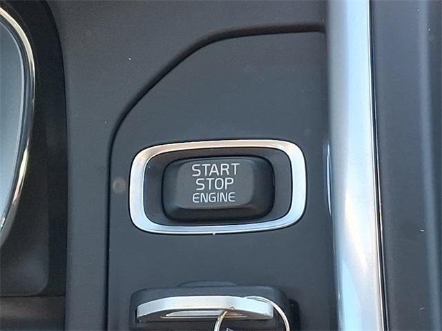 2016 Volvo XC60 T5 Drive-E Premier