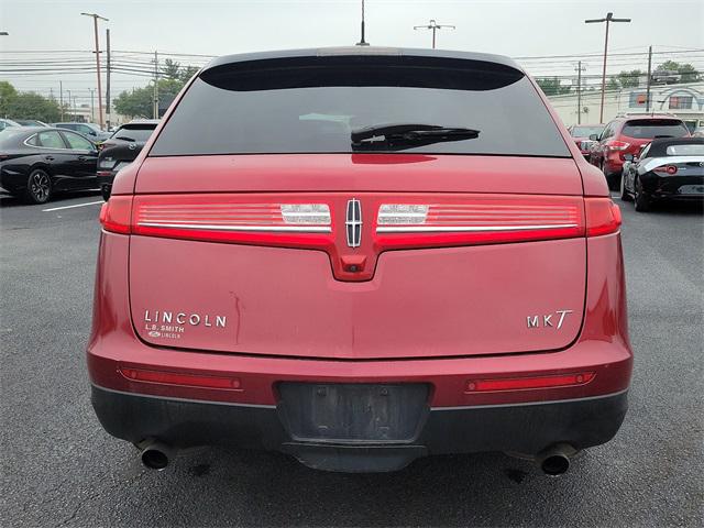2018 Lincoln MKT Reserve