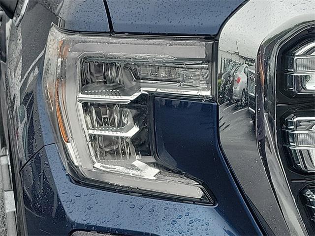 2021 GMC Sierra 1500 4WD Crew Cab Short Box SLT