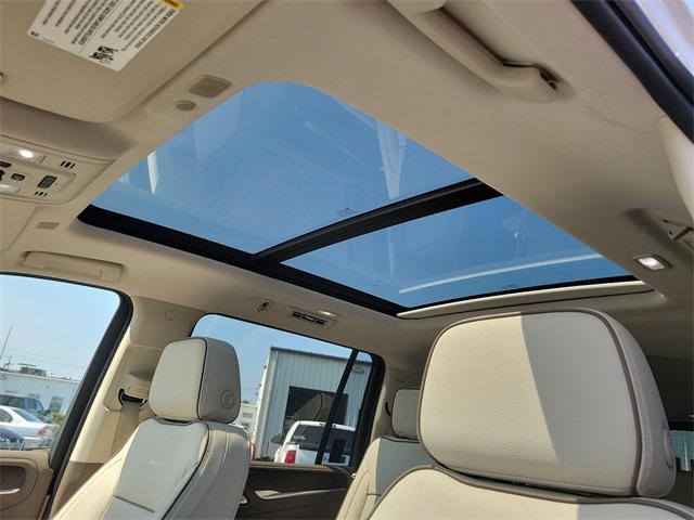 2021 GMC Yukon XL 4WD Denali